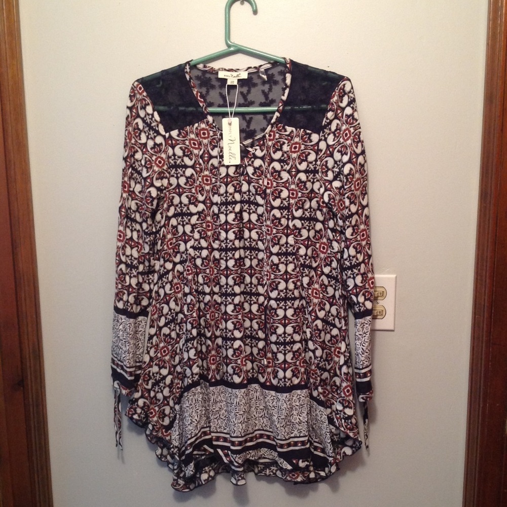 💕Simply Noelle NWT Women's Sz M Tunic Top